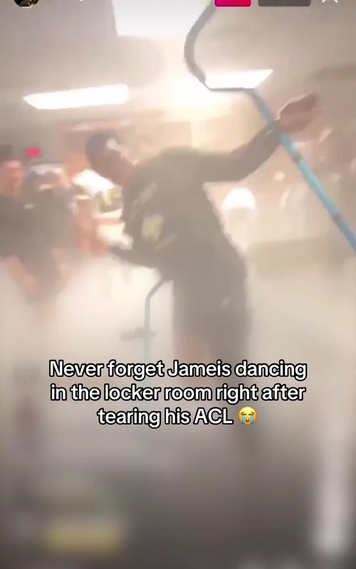 This how we’re all moving today with football back 😭 #nfl #nflmemes #jameiswinston 